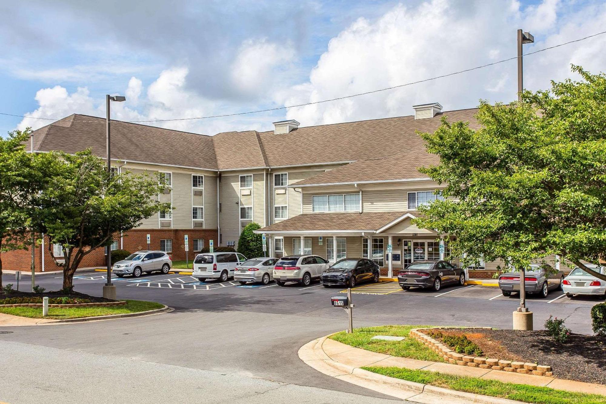 Suburban Studios Near University Of North Carolina-Charlotte Exteriör bild